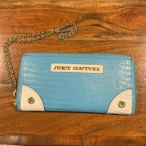JUICY COUTURE BABY BLUE WHITE GENUINE LEATHER ID CARD ZIP AROUND WALLET CLUTCH